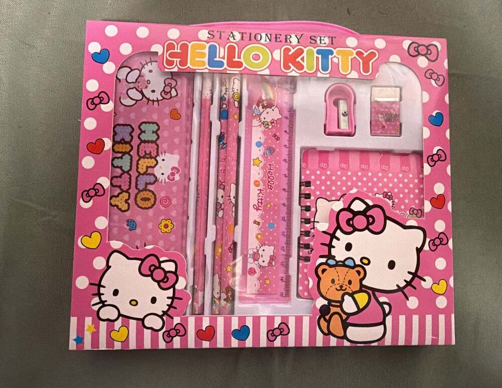 Hello Kitty Stationery Set 8-Piece Gift Box